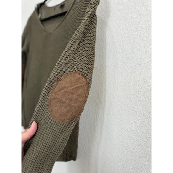 Women's Knitted Green V-Neck Sweater with Suede Elbow Patches XS - Picture 7 of 11